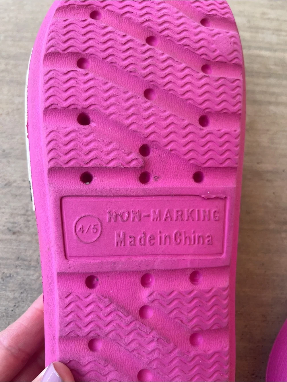 Hello Kitty Girl’s Hot Pink Slide Sandals